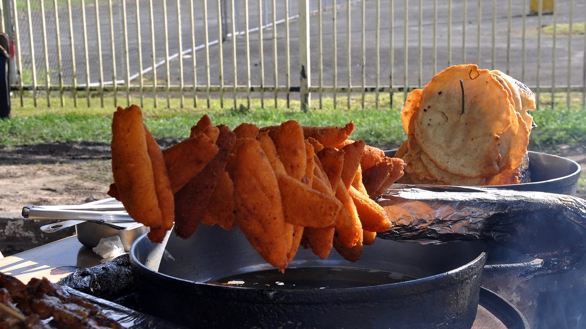 Roadside fritters, representative street food